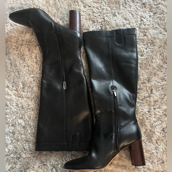 Vince Camuto Black heel boots, size 9.5 - Picture 2 of 3